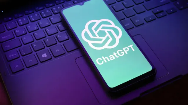 ChatGPT превратился из инструмента текста в глобальный ИИ-сервис