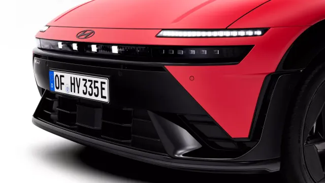 Новый Hyundai Ioniq 3 стал самым доступным электрокаром линейки