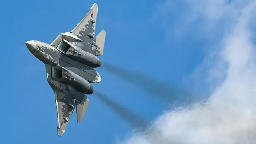 Popular Mechanics: комплекс связи с ИИ повысит эффективность Су-57 в боевых ситуациях