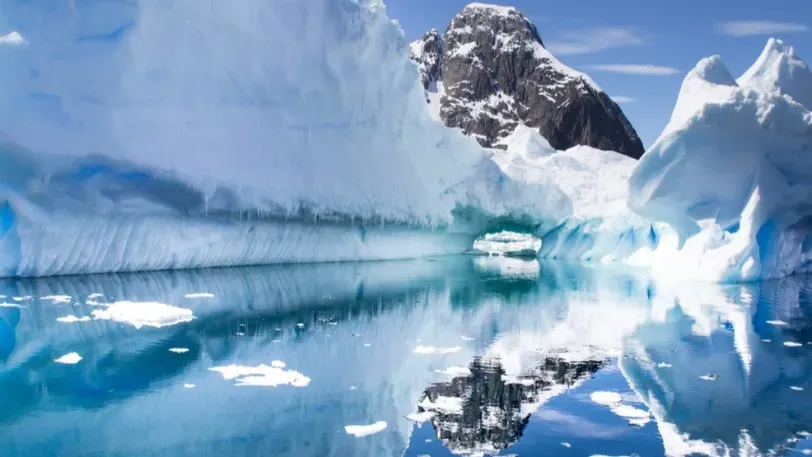 Ученые сфотографировали с космоса остров Элефант, чтобы глубже изучить Антарктиду