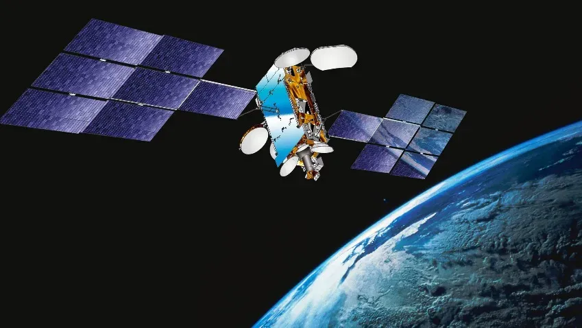 Спутник с поддержкой AT & T может принимать обычные телефонные сигналы из космоса