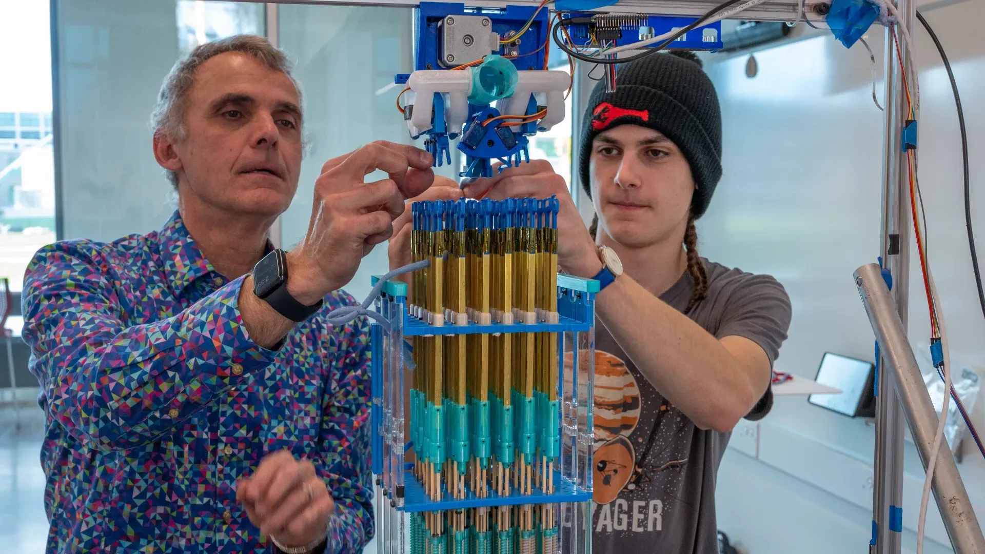 Учёные Cornell создали 3D-вязальную машину вместо принтера