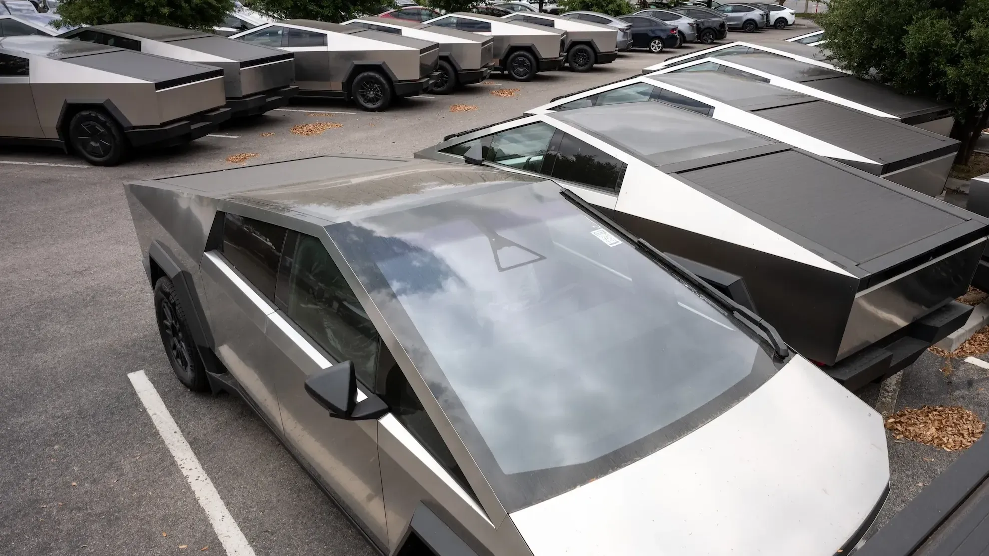 Tesla начала приём Cybertruck по трейд-ину с большими потерями