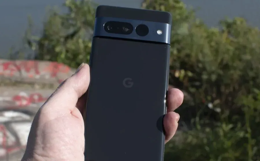 Новым смартфоном Google Pixel 8 с процессором Zuma будет заниматься Samsung