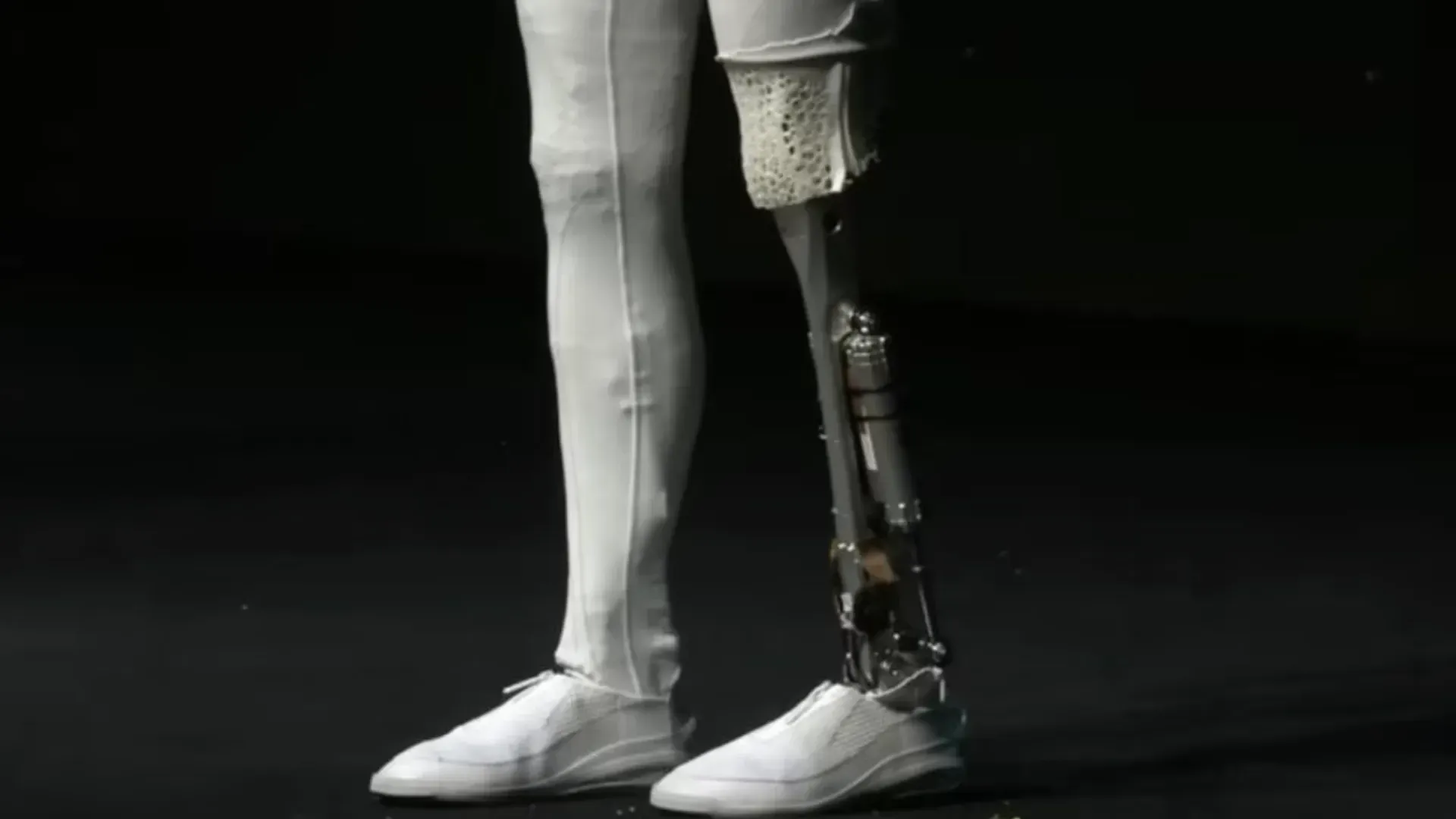 Xpeng представила человекоподобного робота нового поколения Iron Next-Gen