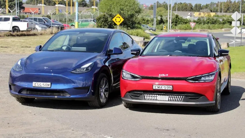 Эксперты сравнили характеристики электромобилей Kia EV6 GT и Tesla Model Y Performance