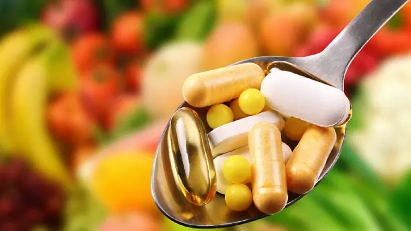 Глава клиники Бедаева рассказала, когда избыток витаминов грозит набором веса