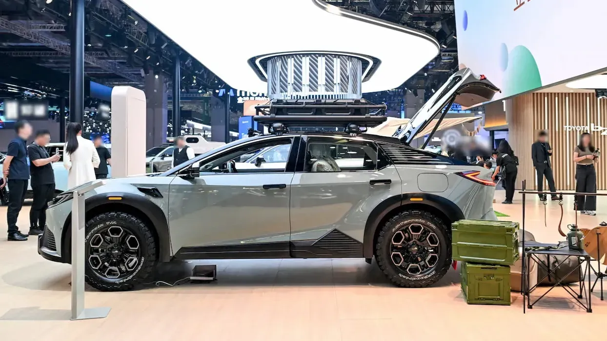 Toyota готовит первый электромобиль с полностью твердотельными батареями