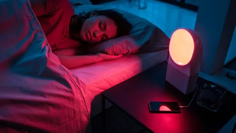MedicalXpess: искусственный свет ночью вызывает тревогу и депрессию