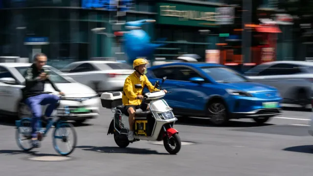 Meituan представила новое AI-приложение для доставки еды и услуг