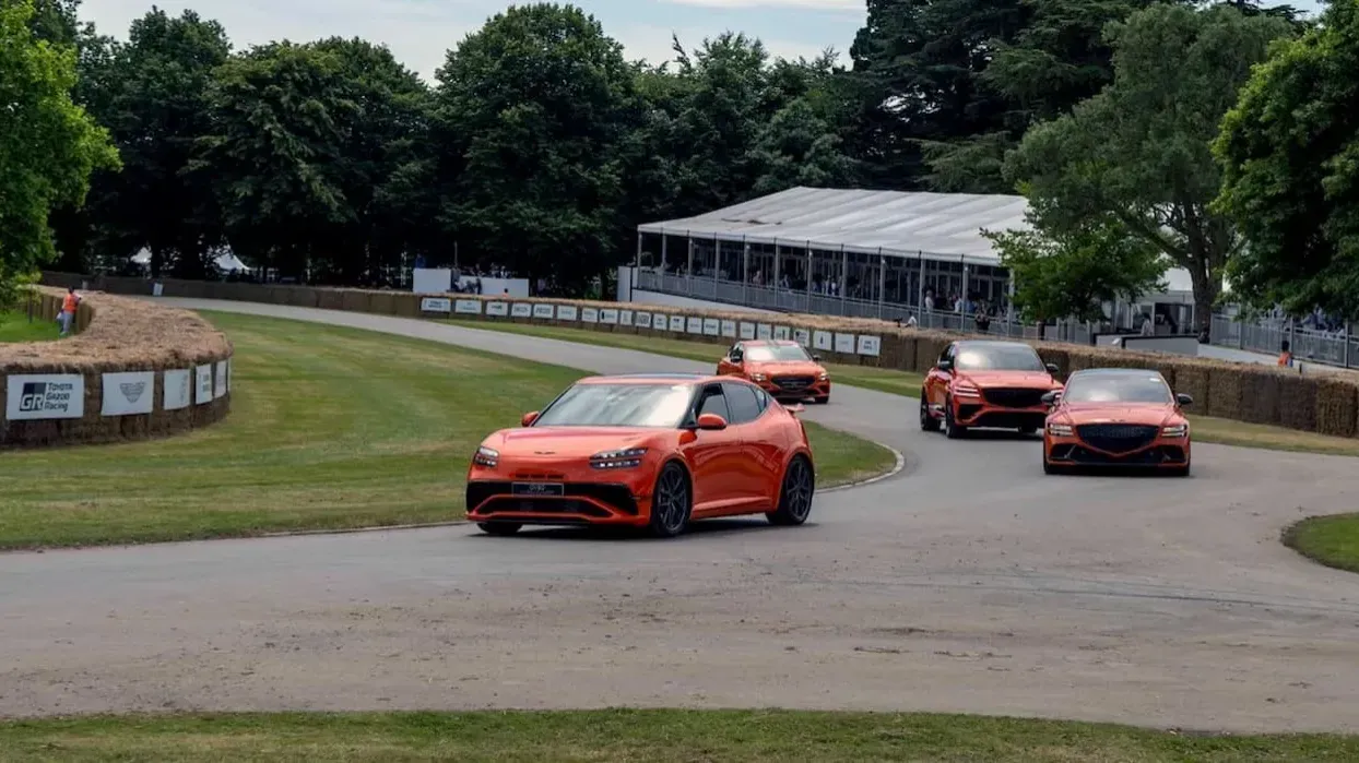 Genesis проводит исследования своих EV с Porsche