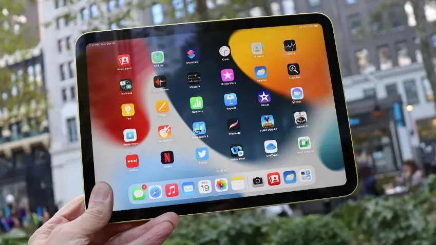 Apple готовит новый iPad с дисплеем 14,1 дюйма и функциями macOS