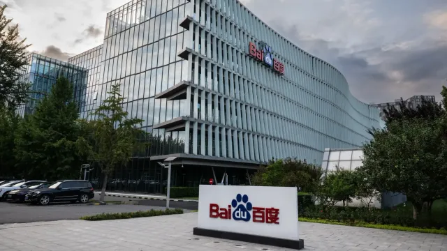 Компания Baidu разработала ИИ-очки, которые станут конкурентом Ray-Bans от Meta