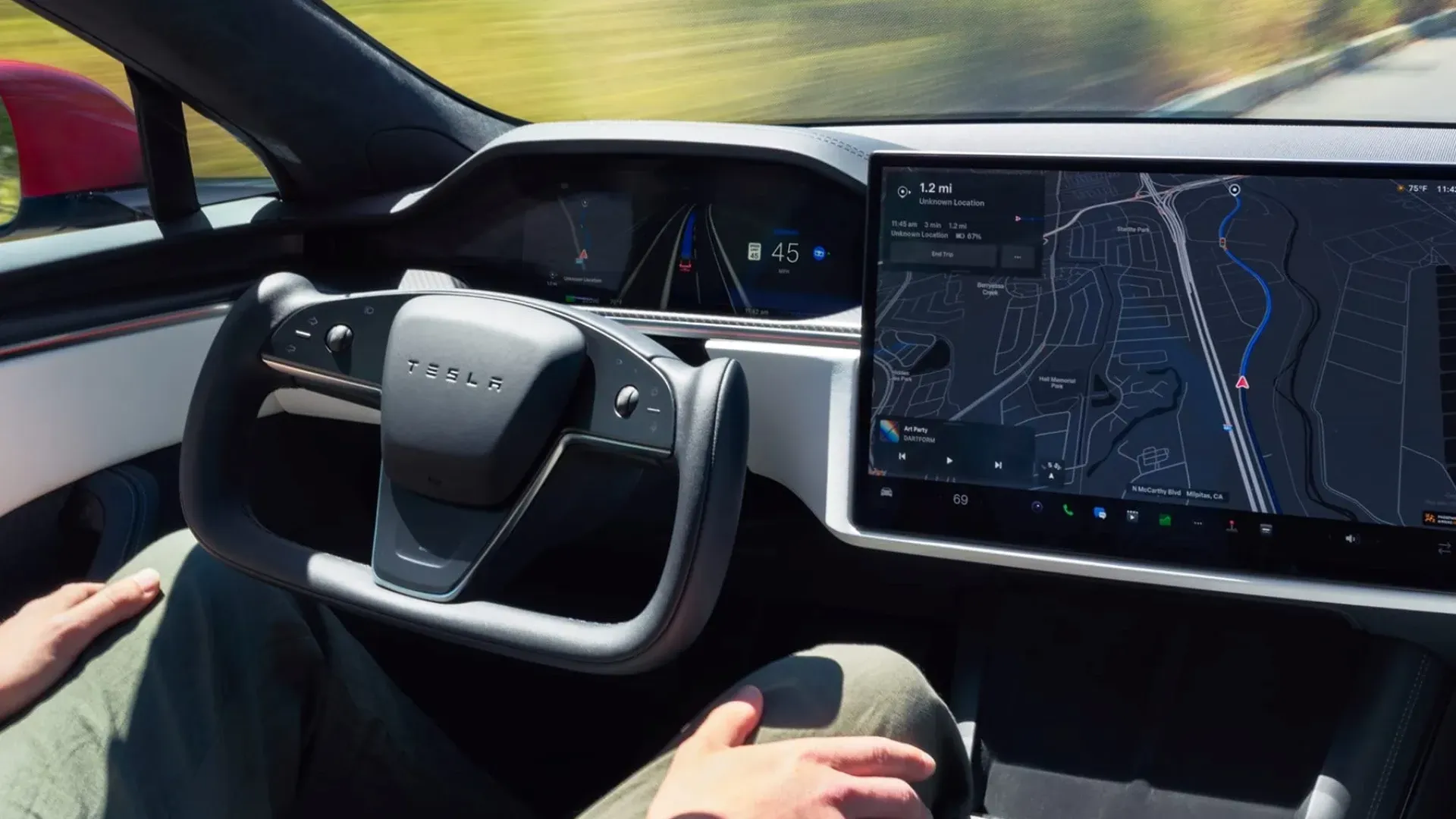 Tesla не достигла обещанной полной автономии спустя почти десять лет
