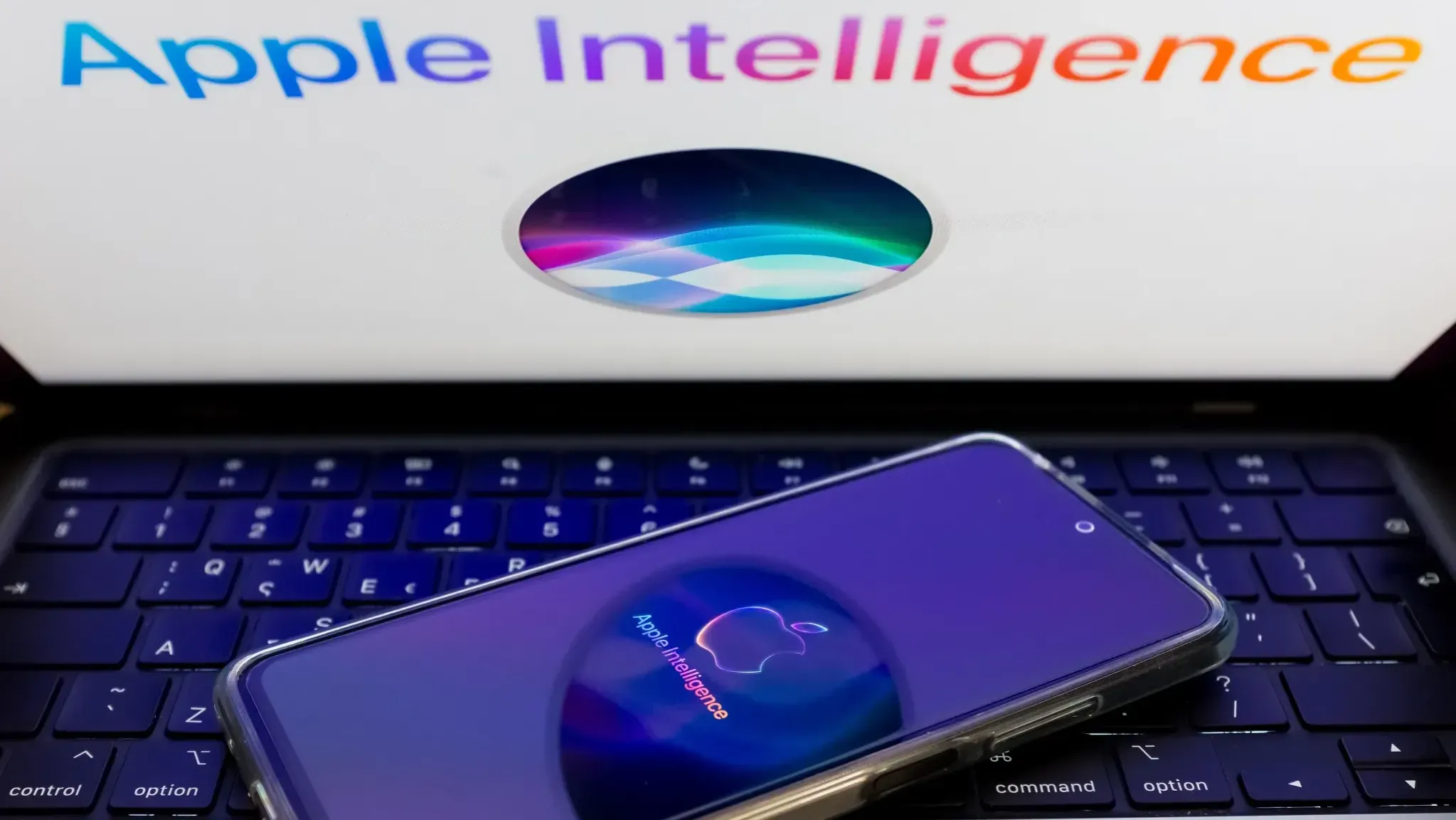 Apple разрабатывает собственную ИИ-систему для ответов на запросы