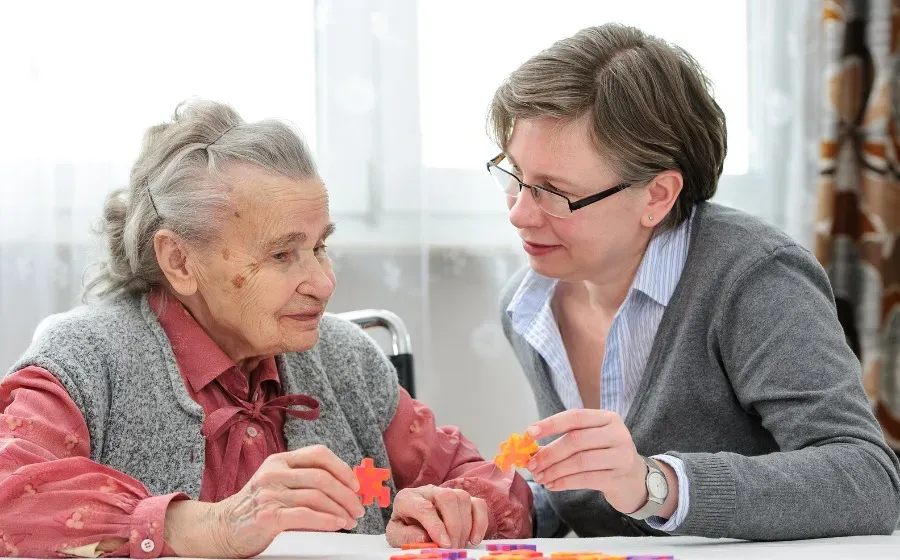 Ученые нашли способ обнаружить деменцию за 9 лет до появления симптомов
