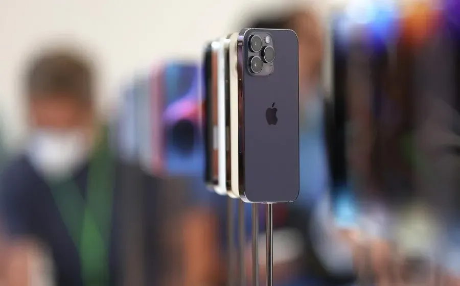 Российские мобильные операторы не поддерживают американские iPhone 14