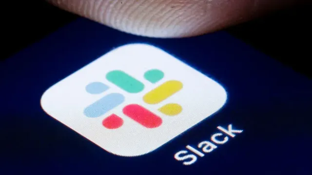 Salesforce добавила около 30 функций ИИ в корпоративный мессенджер Slack