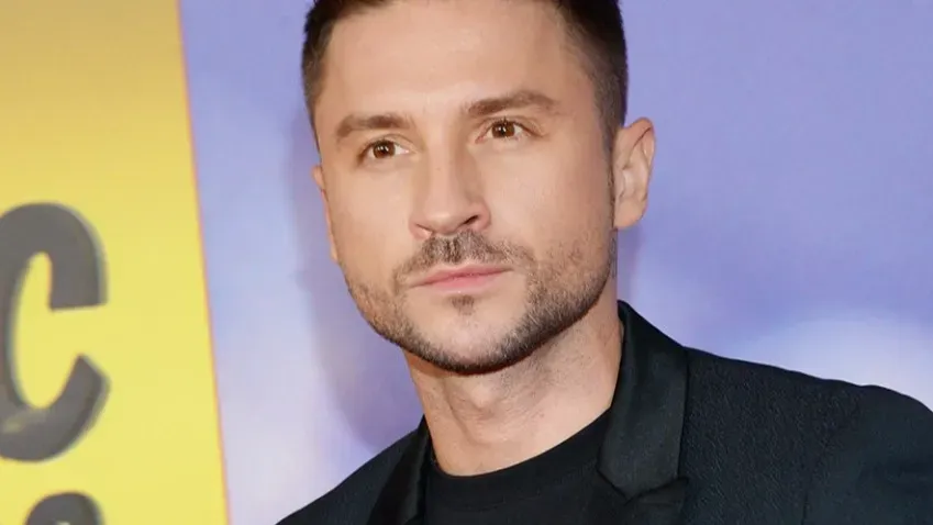 Сергей Лазарев шокировал зрителей очень «грязными танцами» в своём выступлении