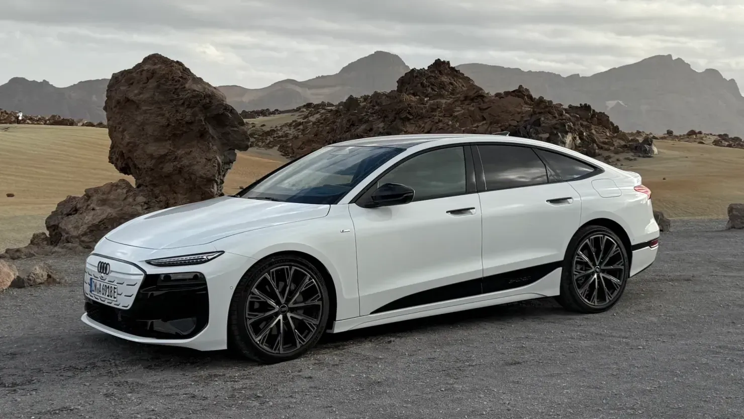 Audi представила электрический A6 e-tron с рекордным запасом хода и зарядкой 270 кВт