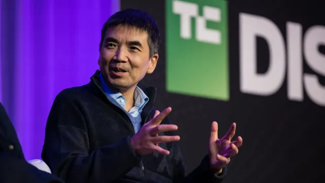 Бесплатные пользователи Zoom теперь могут использовать ИИ-помощника