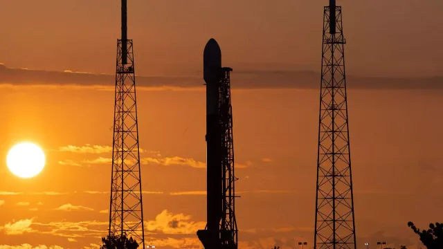 SpaceX представила капсулу Starfall для возврата грузов с орбиты SpaceX представила капсулу Starfall для возврата грузов с орбиты