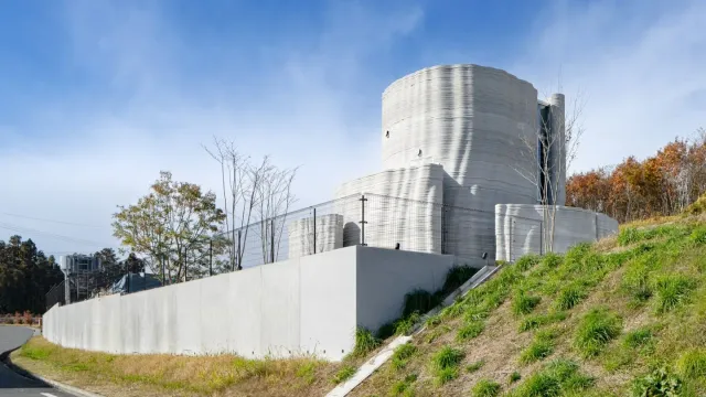 В Японии создали первый двухэтажный дом, напечатанный роботами В Японии создали первый двухэтажный дом, напечатанный роботами