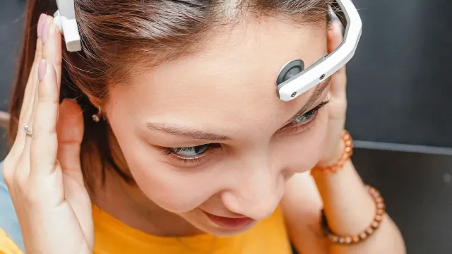 Нейротехнологии проникают в носимые устройства для повседневного использования