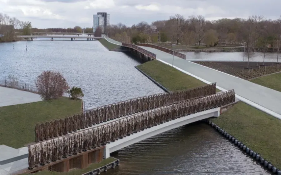 Сенсорный пешеходный мост в Нидерландах доказывает эффективность льняной конструкции
