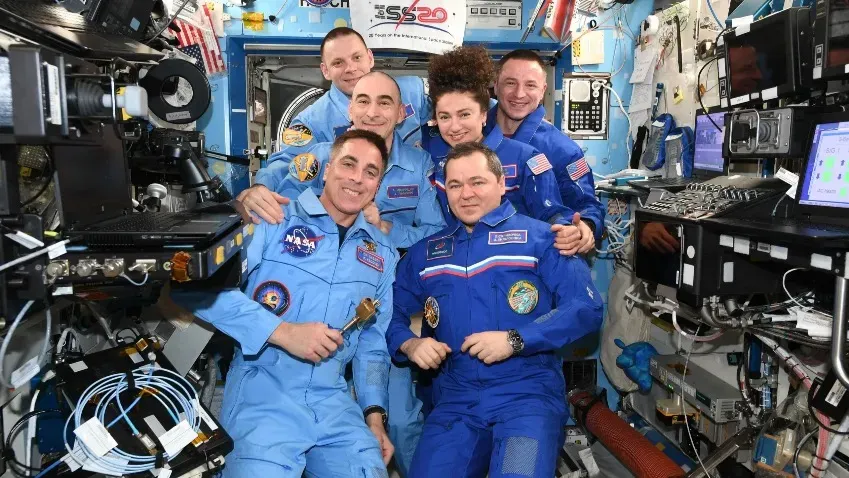 Ученые МГУ будут испытывать российских космонавтов ударами тока