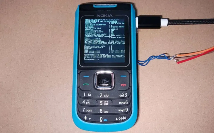 Энтузиаст переделал кнопочный телефон Nokia в компьютер на базе Linux