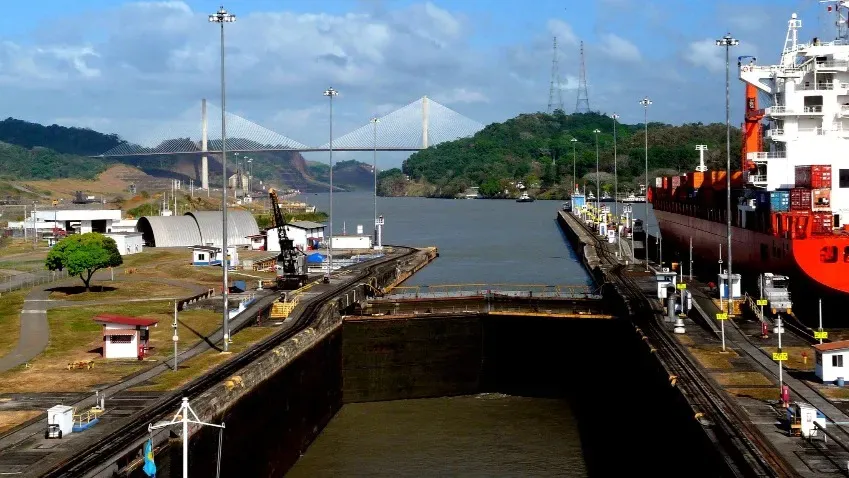 Засуха угрожает судоходству по Панамскому каналу