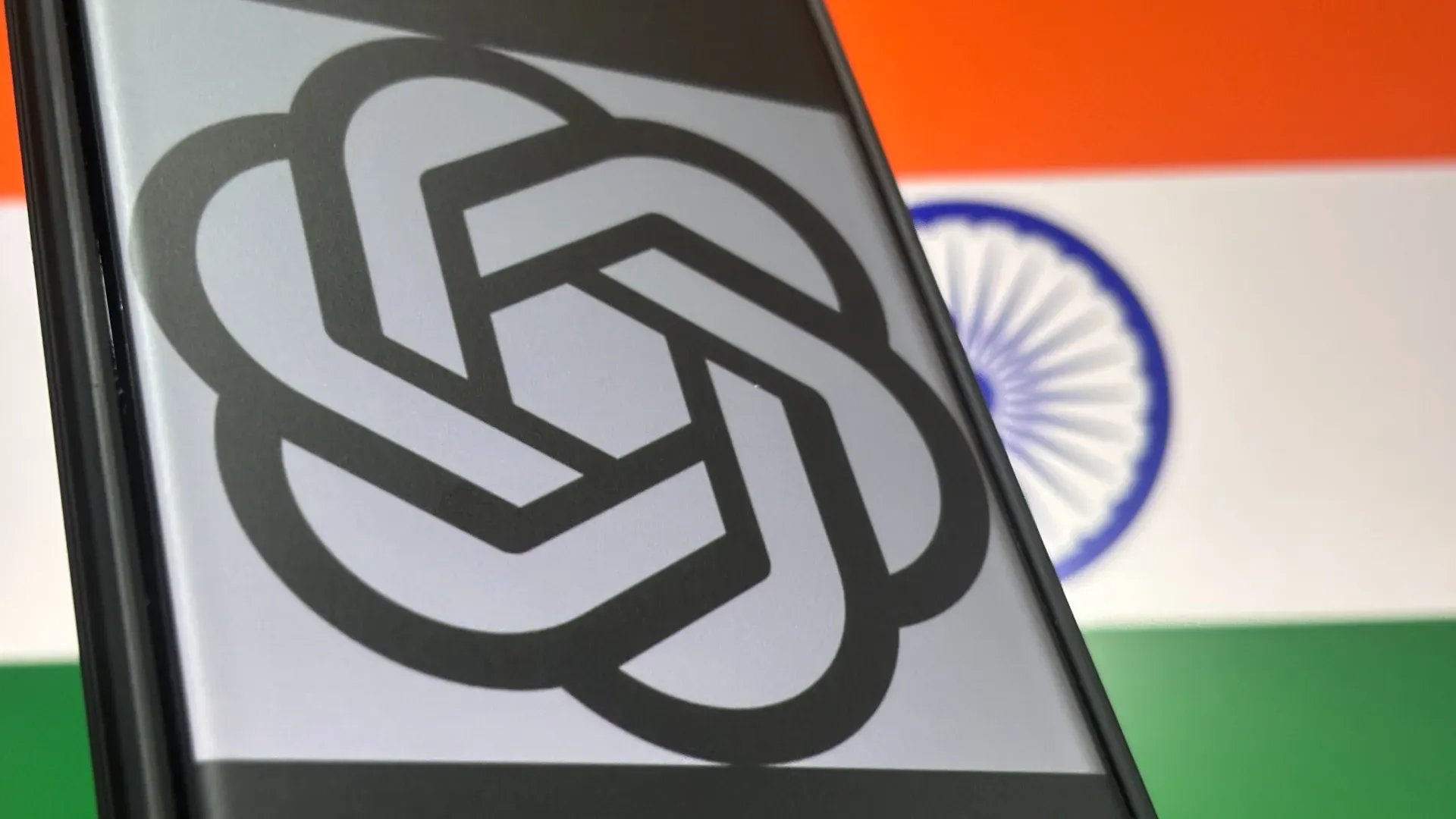 Индийцы получат бесплатный доступ к тарифу ChatGPT Go на один год