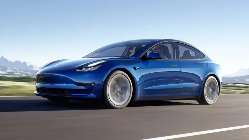 Tesla Model 3 теперь доступна в США по доступной цене в 30 000 долларов