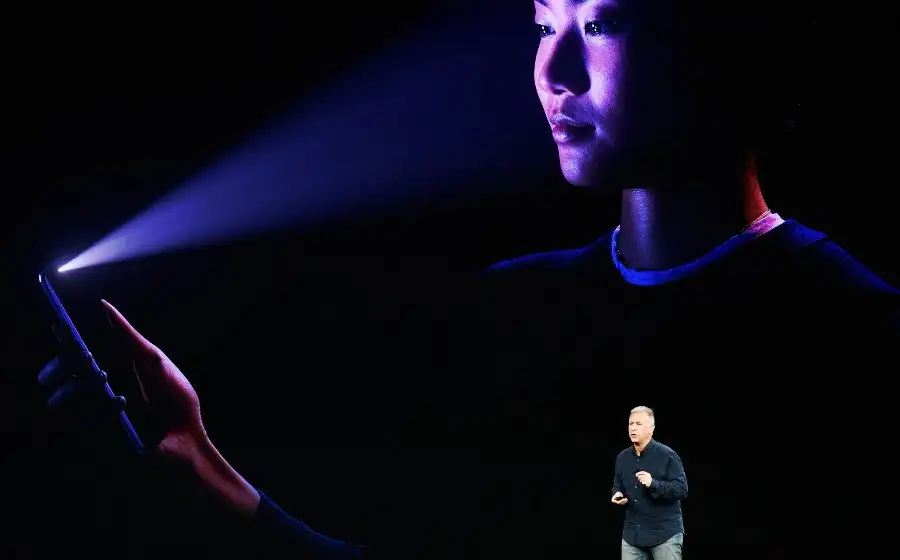 Apple теперь может восстанавливать Face ID на iPhone X без замены всего устройства
