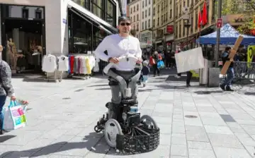 Автономные роботы-коляски безопасны для инвалидов и пешеходов