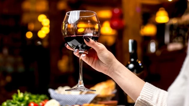Специалисты рассказали о связи красного вина и рака печени