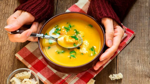 Ученые разработали порошковый суп для пожилых людей, заменяющий полноценный прием пищи
