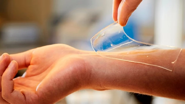 Исследователи разрабатывают повязку на рану, которая может выявить инфекцию