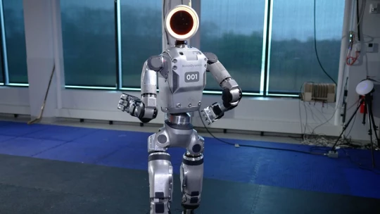 Boston Dynamics представила более мощную обновленную версию робота-гуманоида Atlas