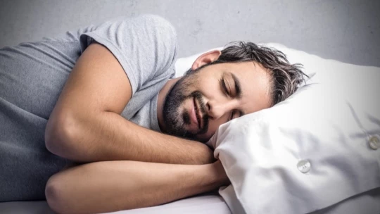 Ученые выяснили, что дневной сон полезен для психики