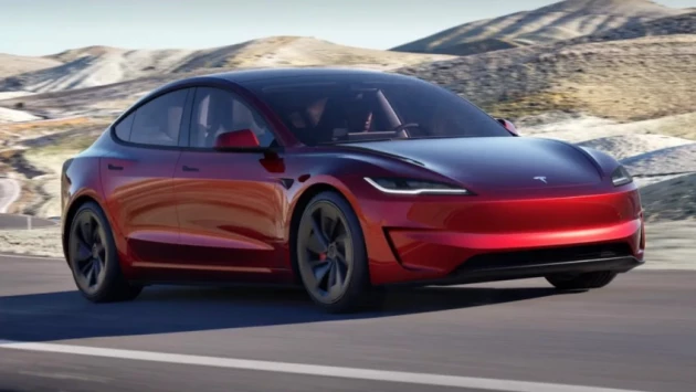 Tesla открыла продажи новой Model 3 Performance