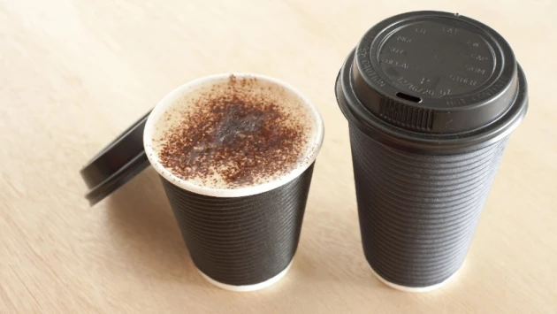 Врач-терапевт Лапа заявила о безопасности употребления кофе из пластиковых стаканчиков