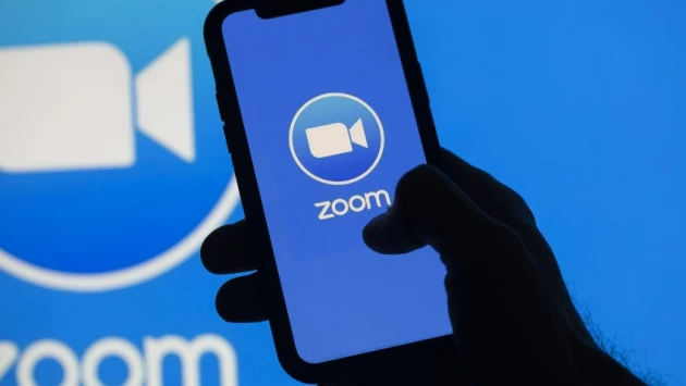 Zoom подвергся критике из-за использования данных клиентов для обучения моделей ИИ