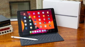 Блогер протестировал новенький iPad 10, который не прошел проверку на прочность