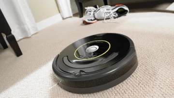 Робот-пылесос iRobot «слил» в интернет фото девушки на унитазе