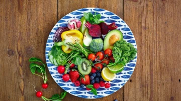 Nutrients: низкая питательность вегетарианских заменителей мяса
