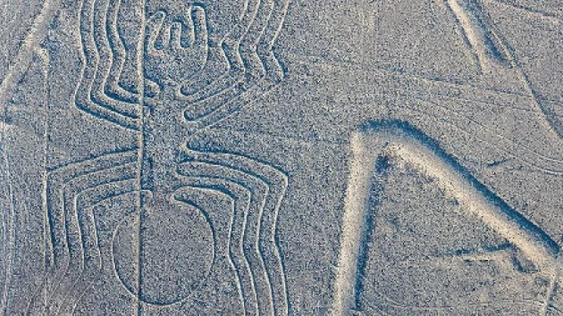 Загадочные фигурные узоры обнаружены в пустыне Наска