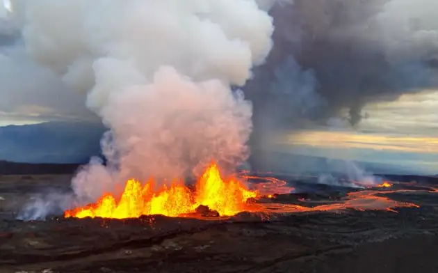 Самый большой в мире действующий вулкан Мауна-Лоа проснулся спустя почти 40 лет