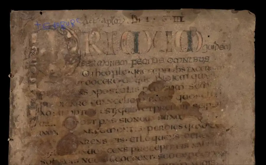 Live Science: имя женщины и крошечные наброски были спрятаны в рукописи 1200-летней давности